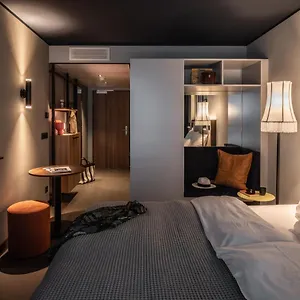 Revo 4* ميونيخ